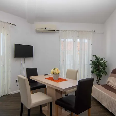 Apartment Cape Kamenjak In *