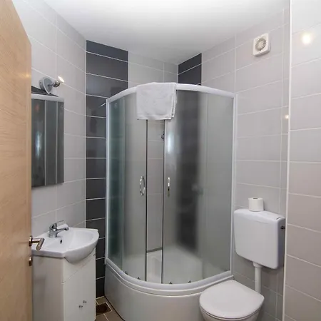 Cape Kamenjak In Apartment